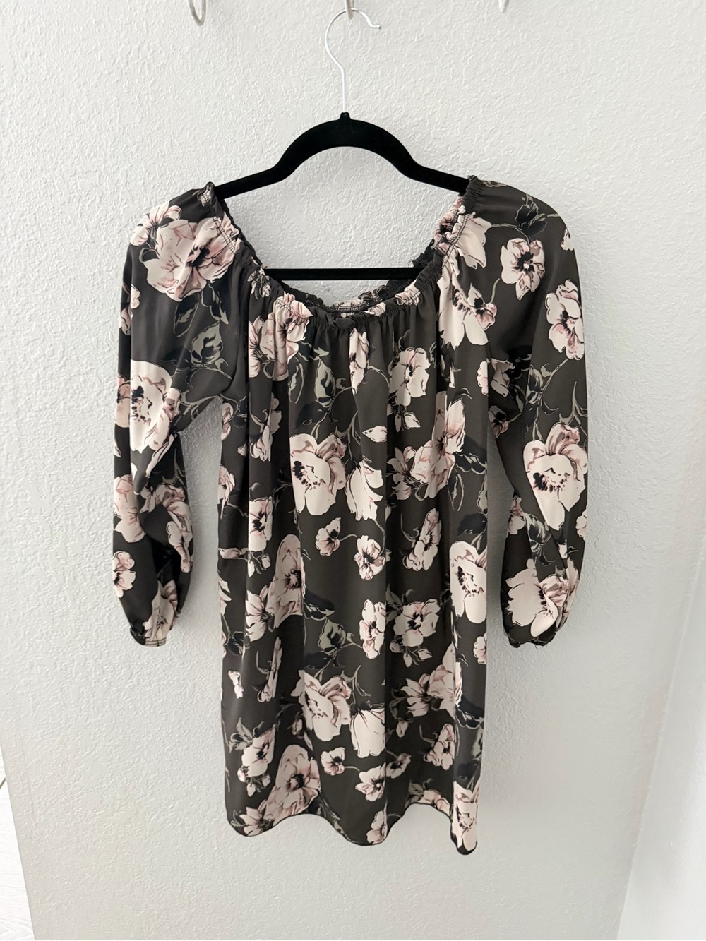 Papaya Black Floral 3/4 Sleeve Off-Shoulder Dress Size Small